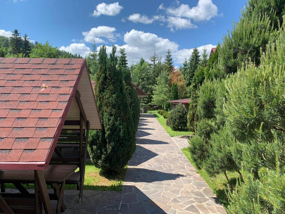 Готель Жди Ня Єво Instagram Zhdenievo Hotel Schdenijewo Exterior foto